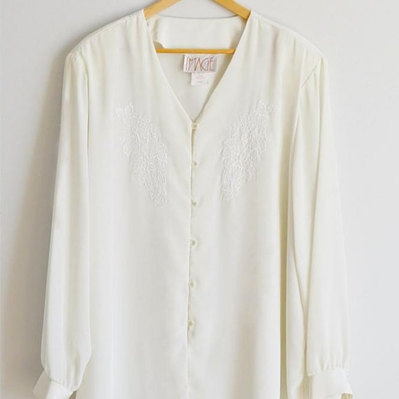 Vintage Pale Pink Short Sleeve Blouse with Floral Embroidered Collar1980sL